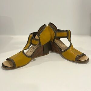 Fly plate-forme yellow and green shoes